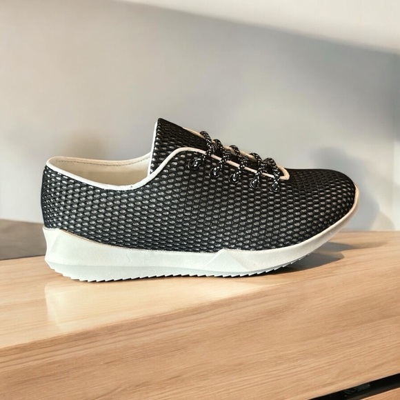 GODI CCCXIII Edsel Low Top Sneakers Black & White | Unisex Sizing - Picture 5 of 11